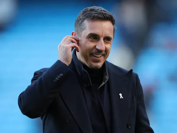 Gary Neville Prediksi Man United Akan Finis di Atas Liverpool Musim Ini