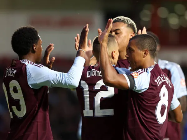 Aston Villa Diprediksi Akan Pertahankan Spot di Empat Besar Premier League