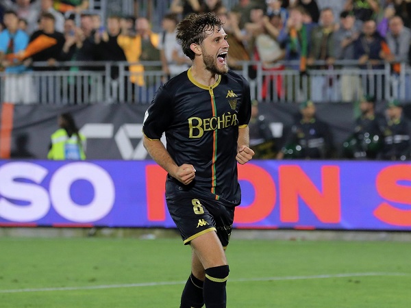 Gagal ke Inter dan Fiorentina, Tanner Tessmann Diperingati Venezia