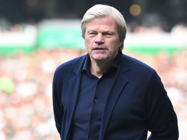Oliver Kahn Bantah Telah Rusak Struktur Upah Bayern Munich