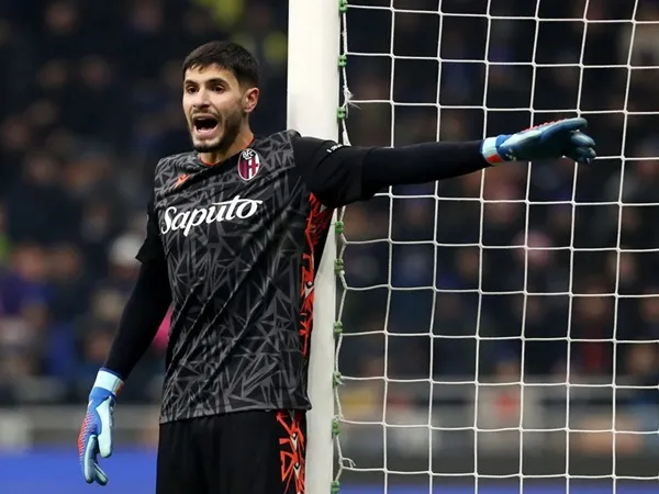 Kiper Bologna Berkeinginan Melawan Real Madrid di Liga Champions