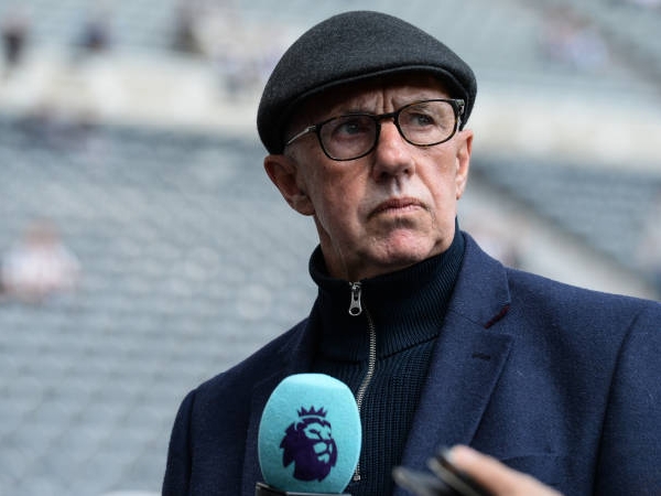 Mark Lawrenson Kritik Raheem Sterling dan Chelsea