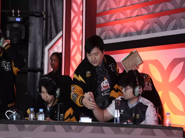 Dewa United Esports Ditumbangkan Liquid ID di Pekan Ketiga MPL ID