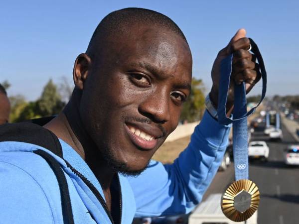 Juara Olimpiade Letsile Tebogo Kembali Ke Lintasan, Incar Puncak Tertinggi
