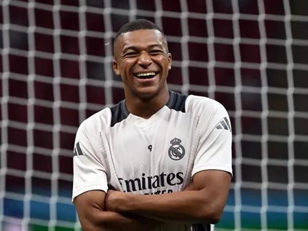 Kylian Mbappe Potong Rambut Sebelum Lawan Valladolid