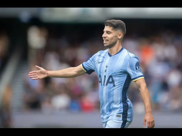 Winger Tottenham Jalani Tes Medis Jelang Dipinjamkan ke Leeds