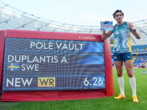 Armand Duplantis, Jakob Ingebrigtsen Ukir Rekor Dunia Di Polandia