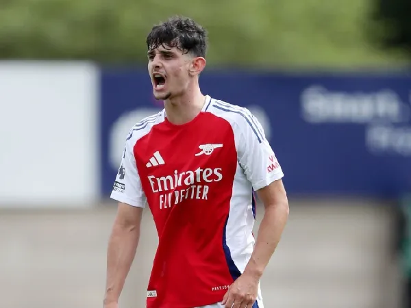 Charlie Patino meninggalkan klub masa kecilnya, Arsenal