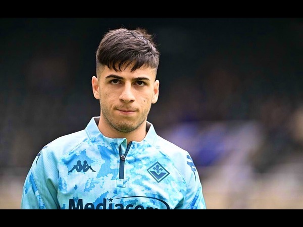 Kekurangan Full Bek, Lazio Ditawari Servis Defender Fiorentina