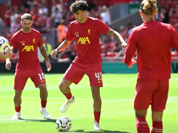 Tawaran Barcelona Bisa Menghambat Peminjaman Stefan Bajcetic ke RB Salzburg