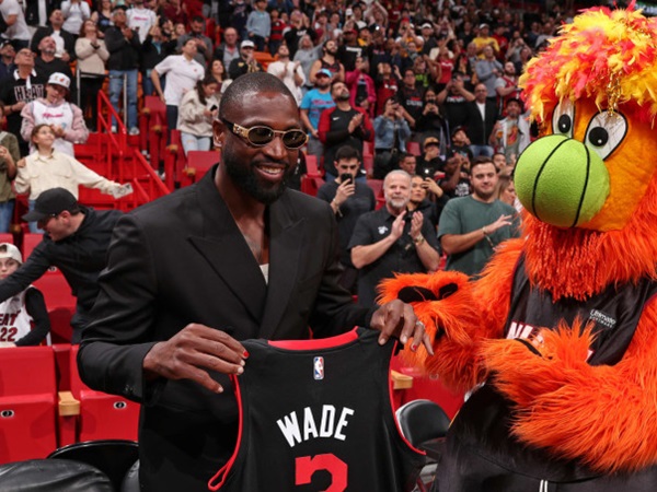 LeBron James Dinilai Lebih Hebat Ketimbang kobe Bryant