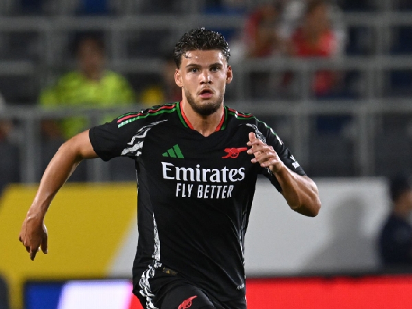 Omar Rekik Tinggalkan Arsenal setelah Kontraknya Diputus