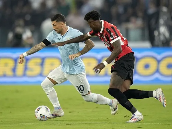 Posisi Bek Kanan Sering Bocor, Emerson Royal Nggak Bisa Berbuat Banyak