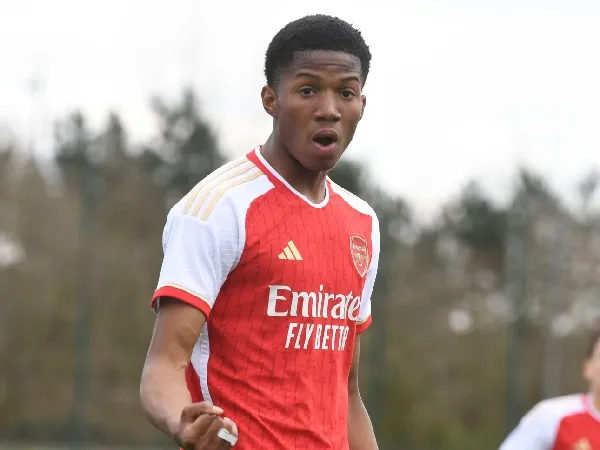 Chido Obi-Martin meninggalkan Arsenal dan akan bergabung dengan Manchester United