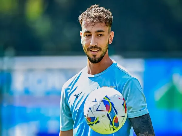 Gelandang Lazio Ungkap Alasan Tidak Disertakan Dalam Daftar Skuat UEL