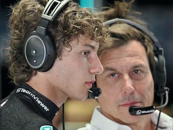 Toto Wolff Mengakui Mercedes Ambil Risiko dengan Rekrut Antoneli