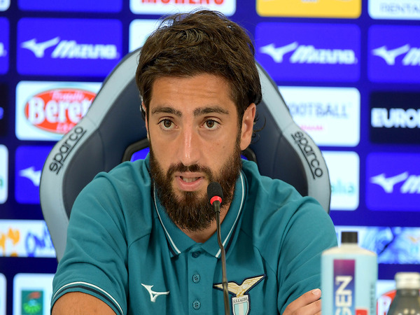 Defender Anyar Lazio Sebut Dua Bek Legendaris Italia Sebagai Idolanya