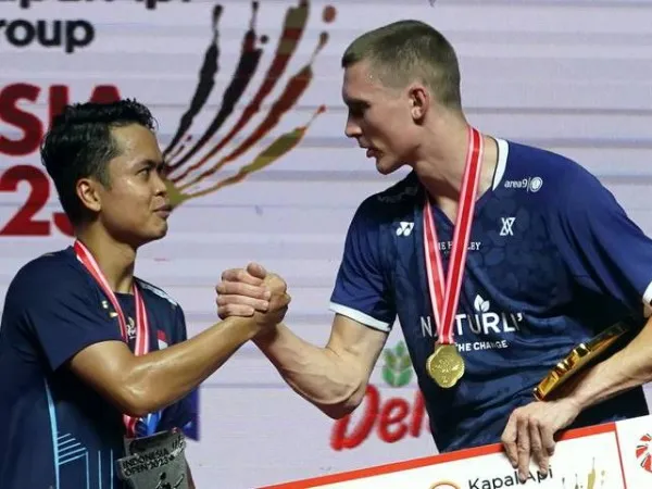 Viktor Axelsen Singkirkan Anthony Ginting di Semifinal Hong Kong Open 2024