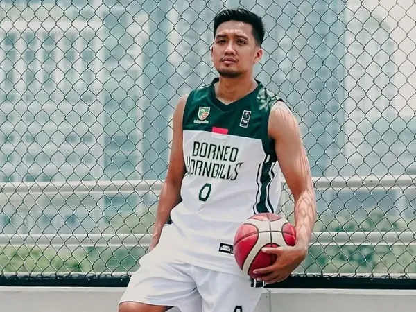 Borneo Hornbills dapatkan jasa Respati Ragil Pamungkas.