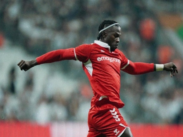 Eks Striker Ungkap Nyaris Bergabung Kembali Dengan Lazio Musim Panas Lalu