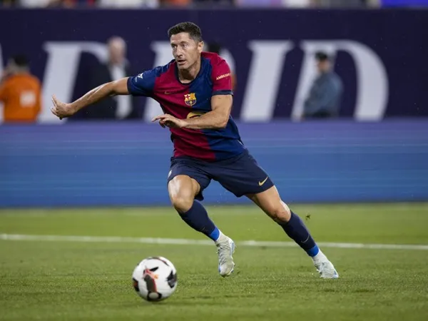 Robert Lewandowski Bersaing dengan Mbappe di El Pichichi
