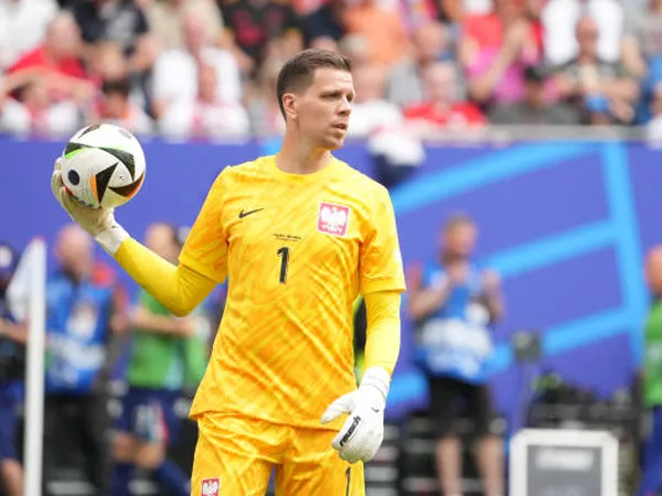 Barcelona Pertimbangkan Wojciech Szczesny Sebagai Pengganti Ter Stegen