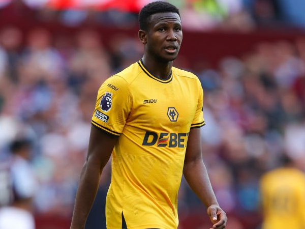 Cedera Parah, Wolves Kehilangan Yerson Mosquera Hingga Akhir Musim