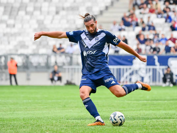 Bersama Bordeaux, Andy Carroll Menikmati Sepak Bola Tanpa Memikirkan Uang