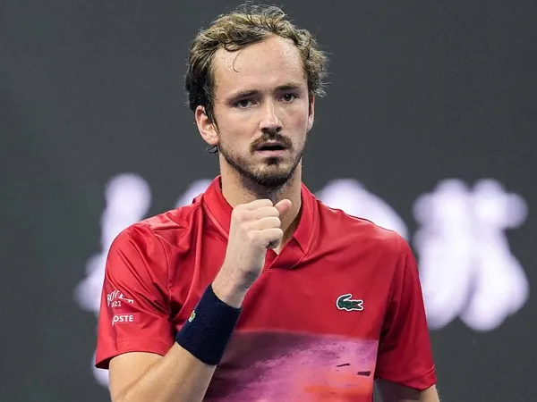 Daniil Medvedev Pecahkan Teka-Teki Adrian Mannarino Di Beijing