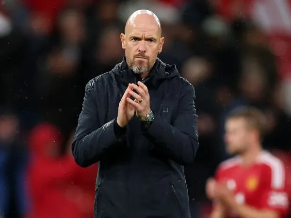 Erik ten Hag Panen Kritikan, Marco van Basten Pasang Badan