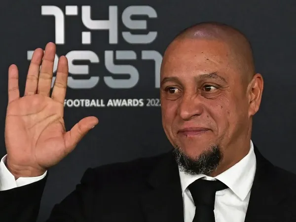 Legenda Real Madrid Bahas Kontrversi di Derby