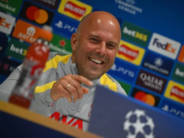 Arne Slot Antusias Sambut 'Malam Eropa' Pertama di Anfield