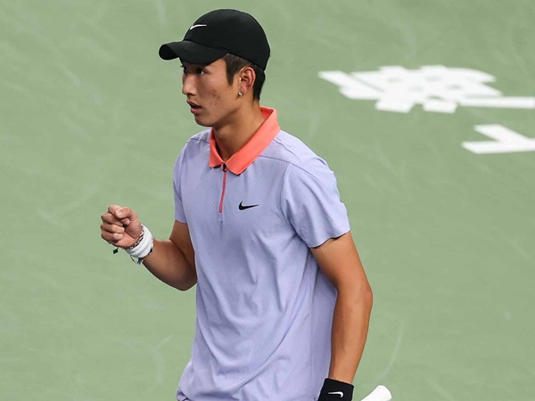 Shang Juncheng Awali Turnamen Di Shanghai Dengan Mulus