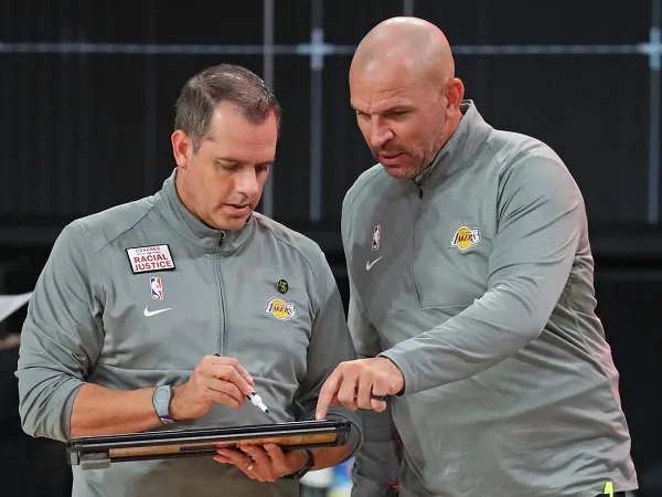 Jason Kidd yang berusaha keras datangkan Frank Vogel ke Mavericks.