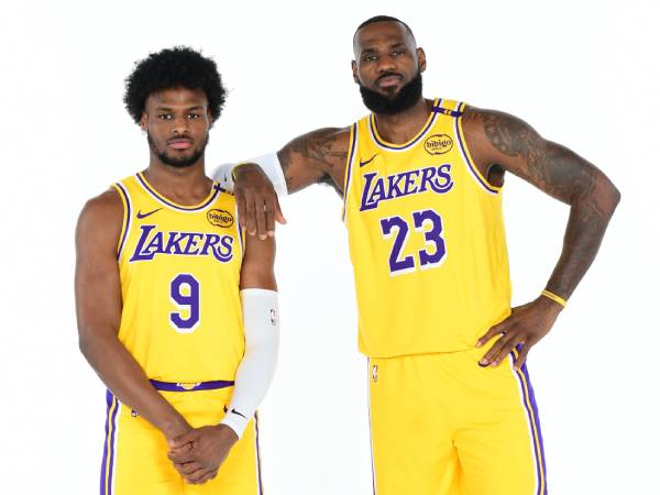 Lakers Nikmati “Persaingan” Antara LeBron dan Bronny James Saat Latihan