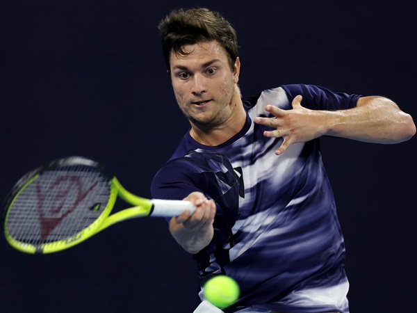 Miomir Kecmanovic Torehkan Tonggak Bersejarah Dengan Kemenangan Di Beijing