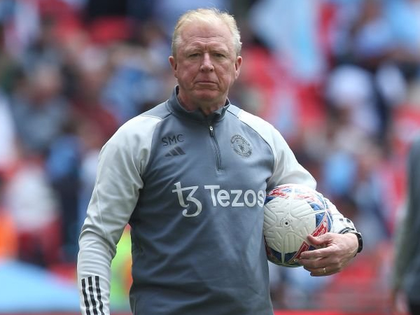 Musim Lalu, Steve McClaren Menyangka Erik ten Hag Bakal Dipecat MU