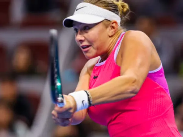 Amanda Anisimova Hentikan Langkah Clara Bucsa Di Wuhan