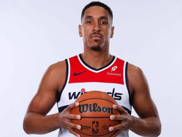 Guard Wizards Malcolm Brogdon Jalani Operasi Ligamen Di Ibu Jarinya