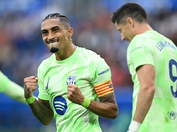 Raphinha Bocorkan Alasan Dipilih Jadi Kapten Barcelona