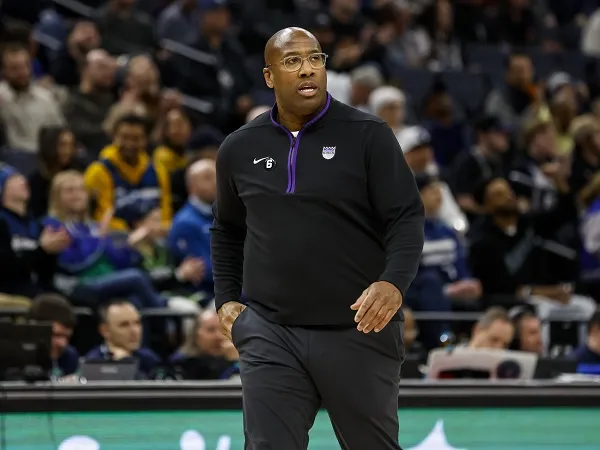 Mike Brown sebut tidak ada yang perlu dikhawatirkan terkait kondisi Malik Monk.