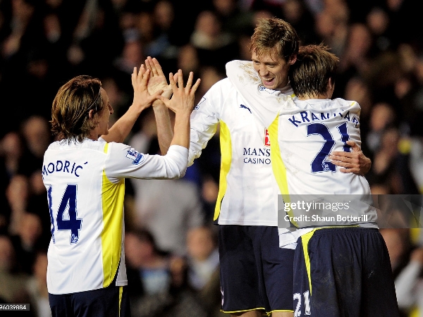 Peter Crouch Kenang Kejeniusan Luar Biasa Luka Modric saat di Tottenham