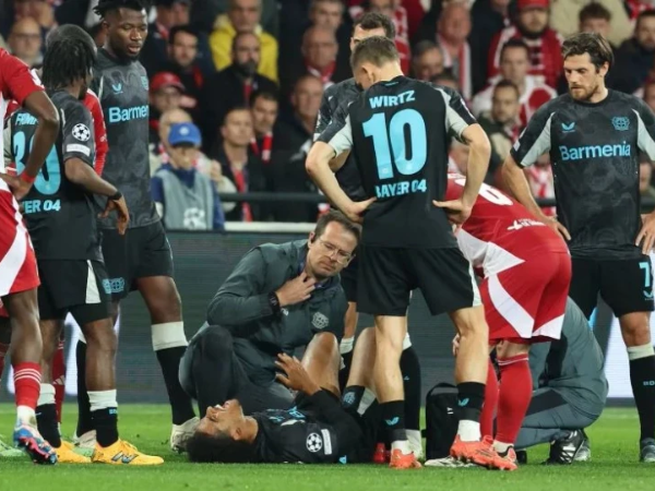 Kakinya Retak Ditekel Lawan, Amine Adli Bakal Absen Hingga Januari 2025