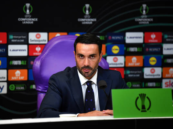 Fiorentina Tumbang, Raffaele Palladino Soroti Dua Serangan Balik APOEL