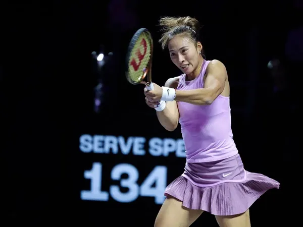 Meski Gagal Di Riyadh, Zheng Qinwen Tetap Berjuang Apa Pun Yang Terjadi Di Lapangan