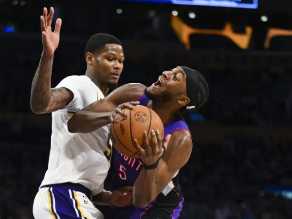 LeBron James Puji Kemampuan Bertahan Dari Cam Reddish