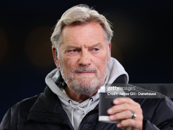 Glenn Hoddle Ungkap Ketegangan di Bangku Cadangan Chelsea