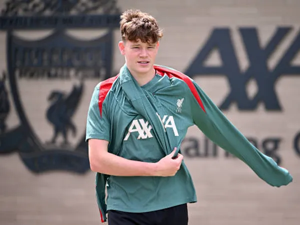 Batal Dipinjamkan Liverpool, James McConnell Kini Sudah Kembali Berlatih