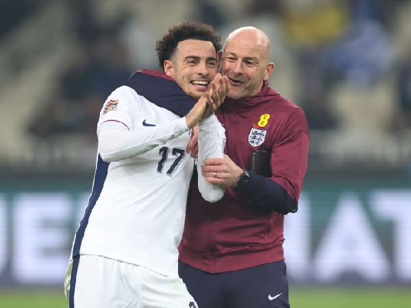 Lee Carsley Puji Curtis Jones Usai Cetak Gol Spektakuler untuk Inggris