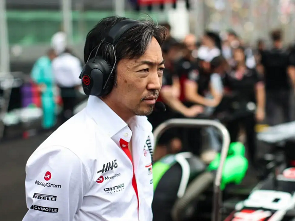 Romain Grosjean Angkat Topi Untuk Kinerja Ayao Komatsu